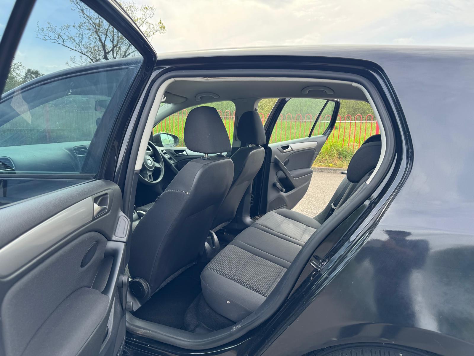 VOLKSWAGEN GOLF S